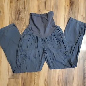 🤰 2/$20 Motherhood cargo maternity pant
